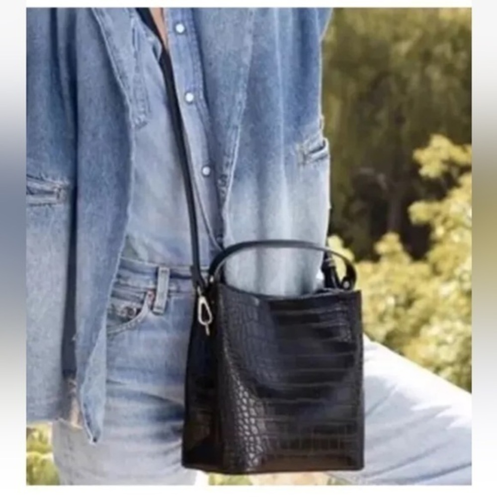 AOTA Elena Vegan Black Mock Croc Embossed Bucket Crossbody Bag Black NWT